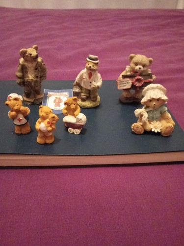 Model miniature teddy bears - miniature,
